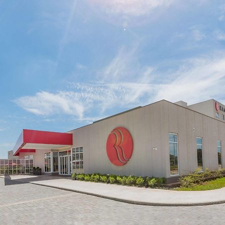 Ramada Campinas Viracopos Hotel Exterior photo