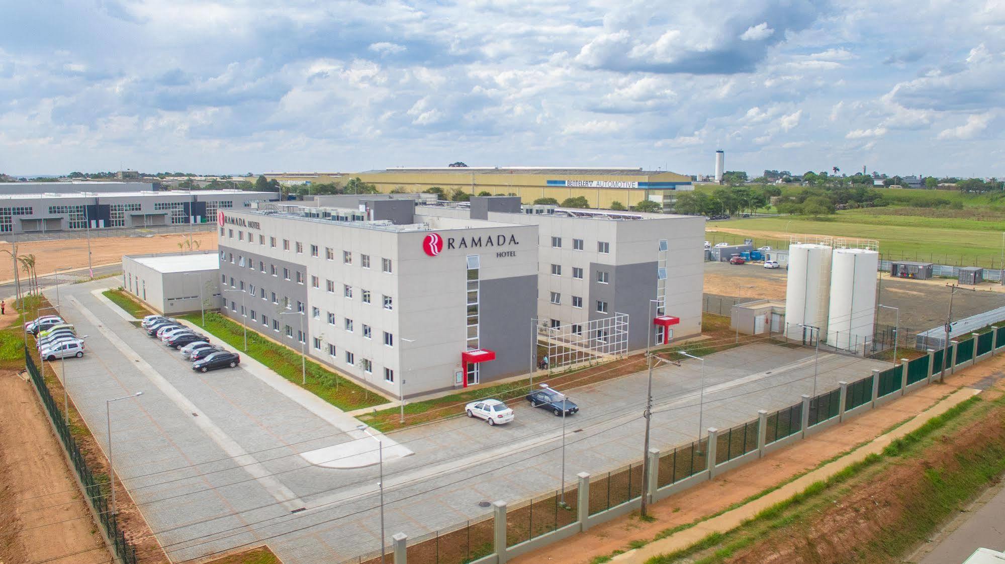 Ramada Campinas Viracopos Hotel Exterior photo