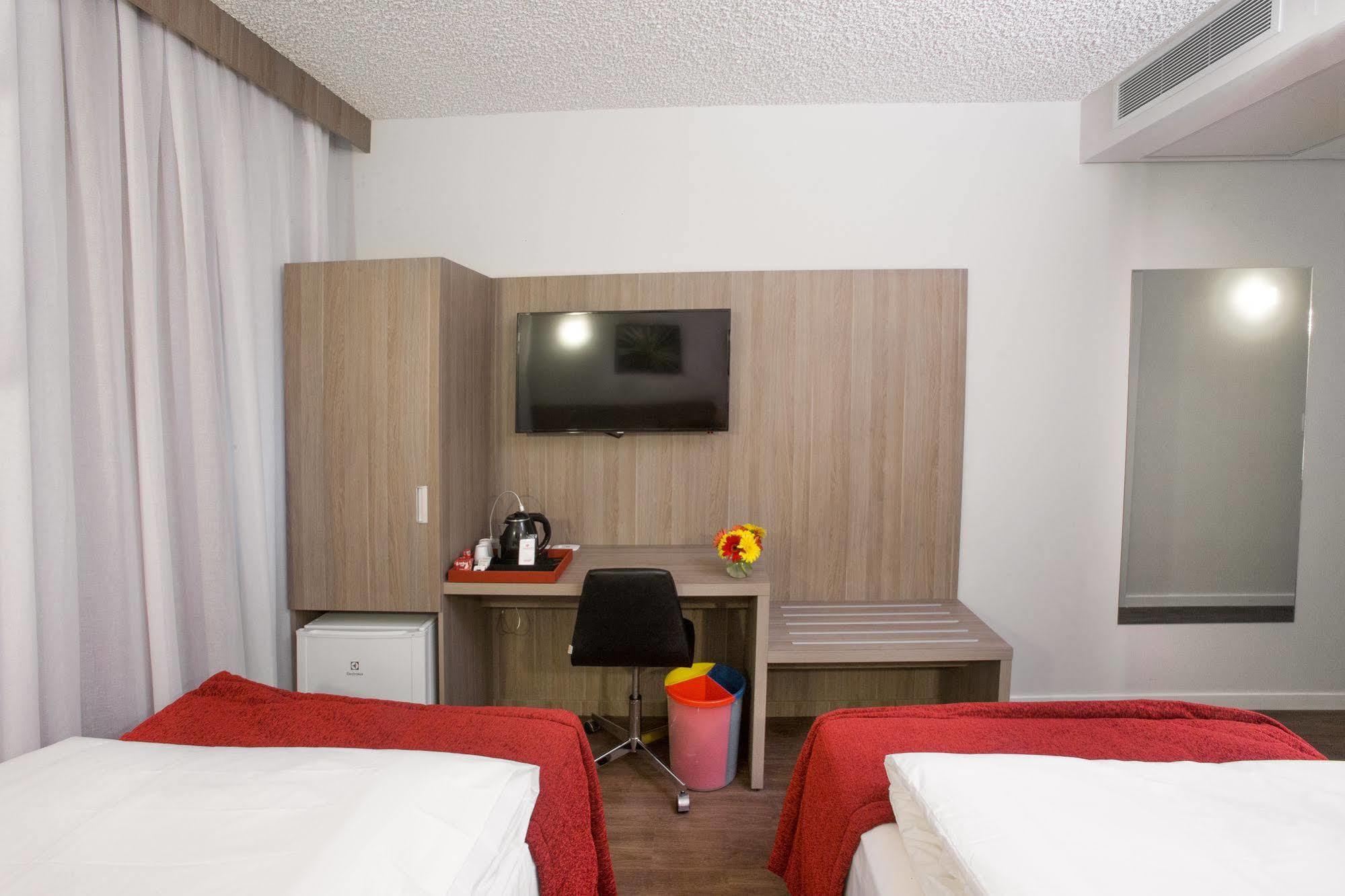 Ramada Campinas Viracopos Hotel Exterior photo