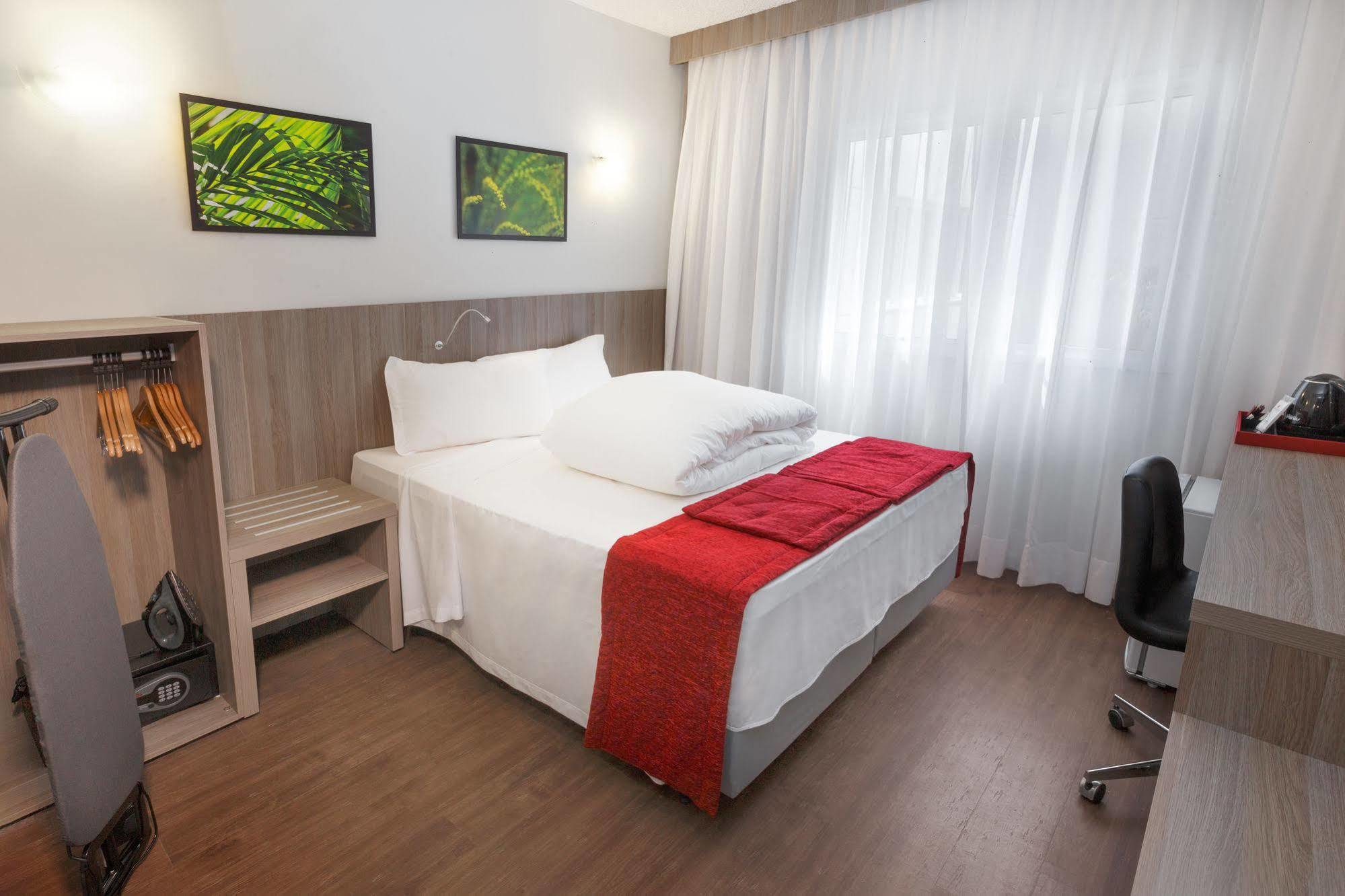 Ramada Campinas Viracopos Hotel Exterior photo